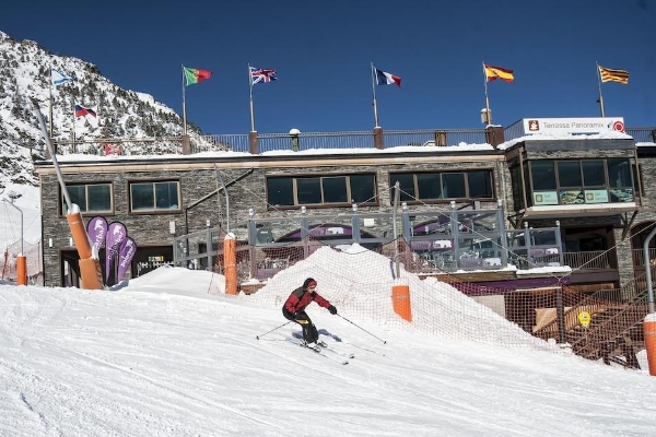 Hotel Apartaments Sant Moritz (Arinsal)